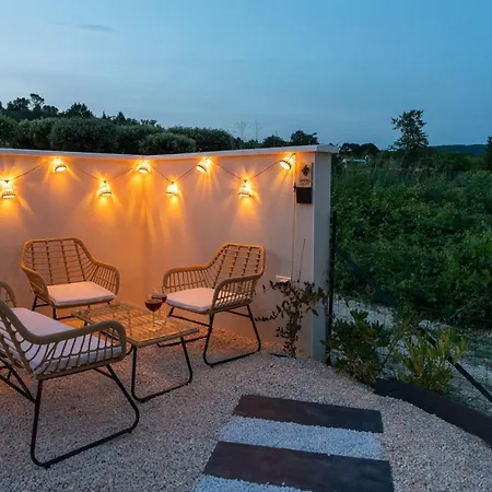 Spa&stay - Anna Outdoor Private Jacuzzi Goudargues